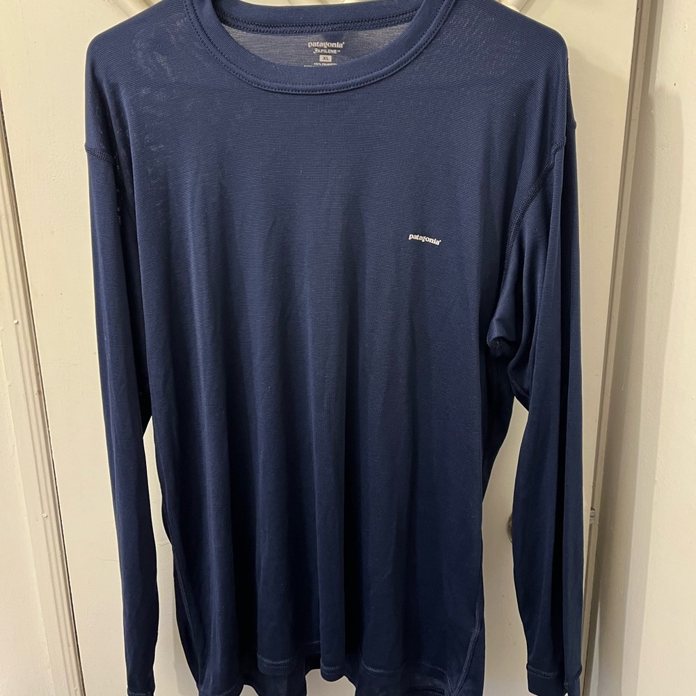 Patagonia capilene lightweight baselayer navy xl